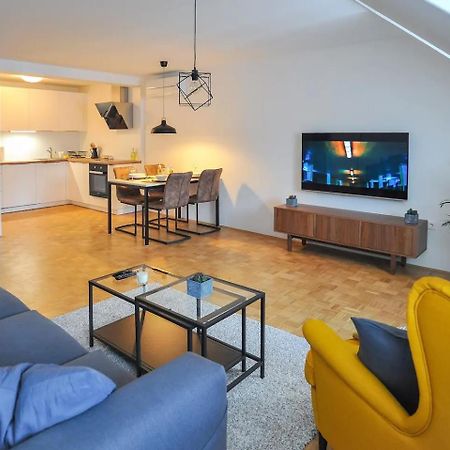 Strict City Apartments Любляна Экстерьер фото