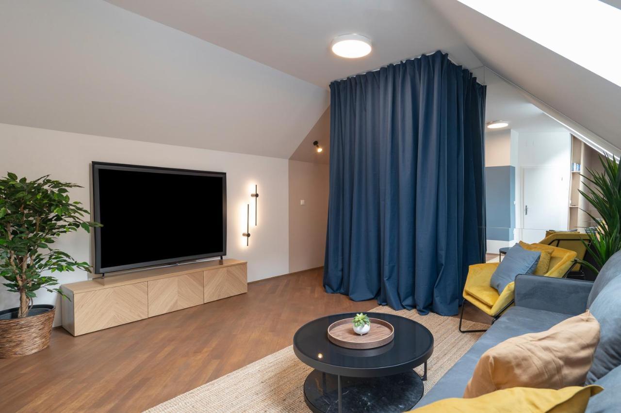 Strict City Apartments Любляна Экстерьер фото